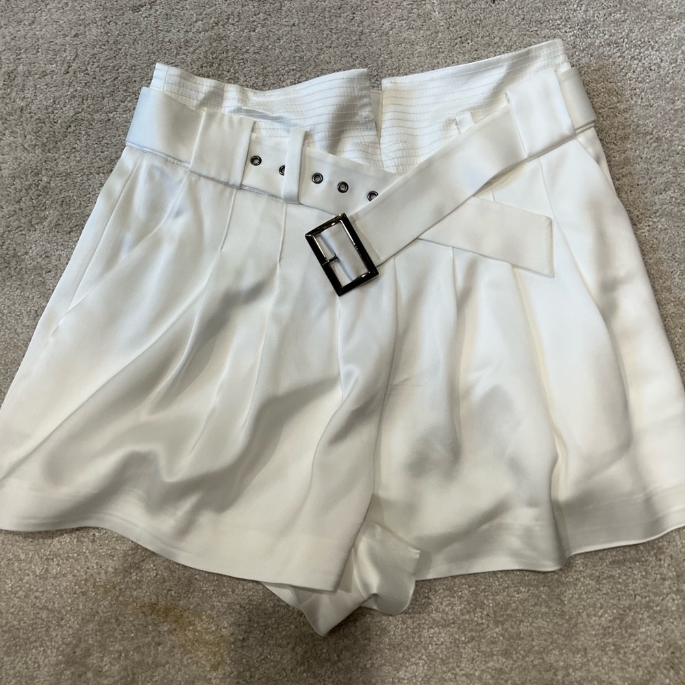 Cute silky satin high waisted shorts with buckle.